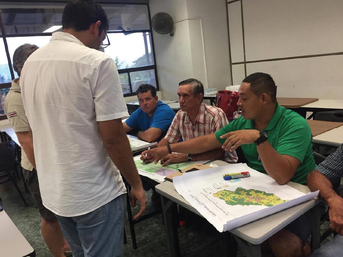 Taller de trabajo con ASADAS.