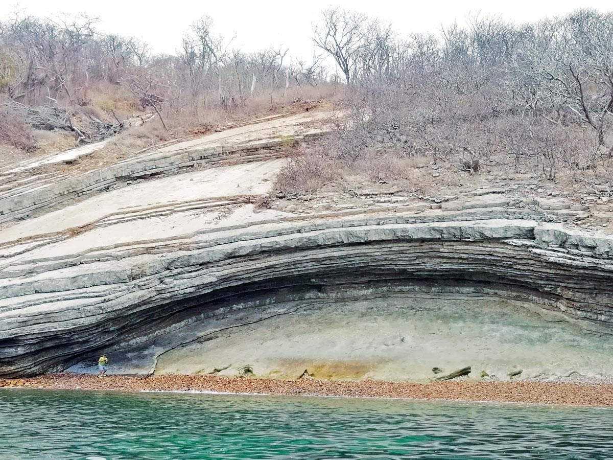 Boca del Mero en el sector Murciélago, es parte del paisajismo en el tour en bote