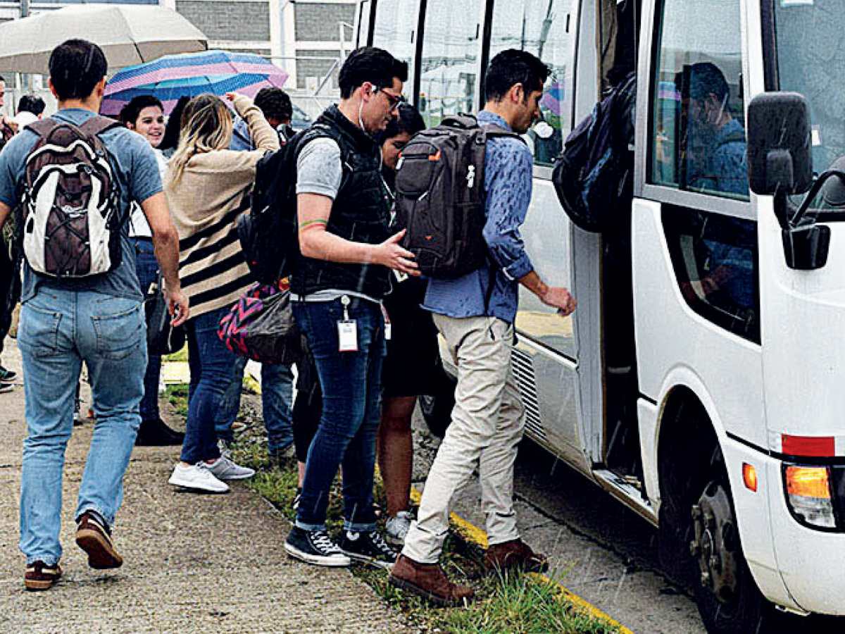 Sector turismo, estudiantil y trabajador, son los beneficiados con el acuerdo. Crédito de foto CTP.