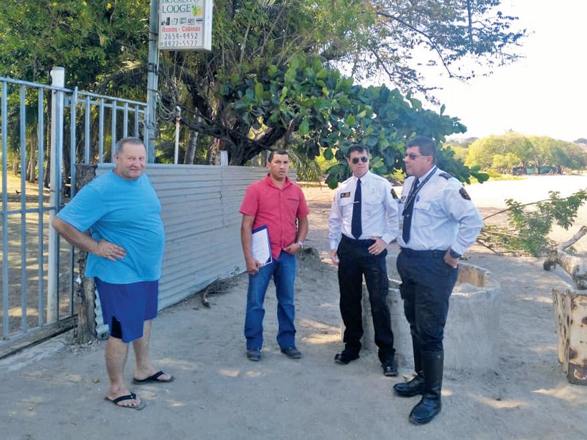 Autoridades de la Policía de tránsito regulan de forma continua la problemática en Brasilito. Fuente: Marcelo Rivas, jefe de Tránsito de la región Chorotega