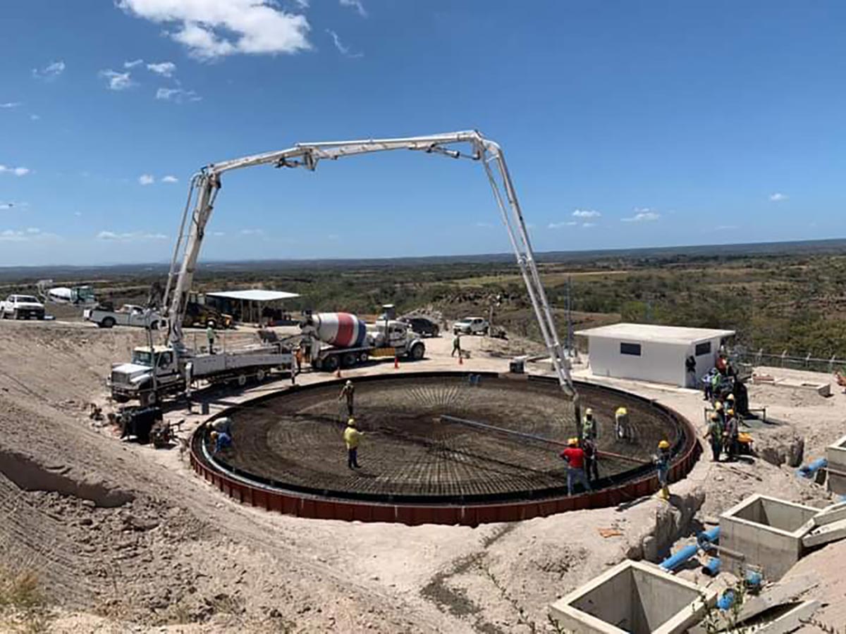 Así avanzan las obras donde se edificará el nuevo tanque de almacenamiento de acero vitrificado para Bagaces, el cual tendrá una capacidad de 2.800 metros cúbicos (es decir, 2,8 millones de litros). 