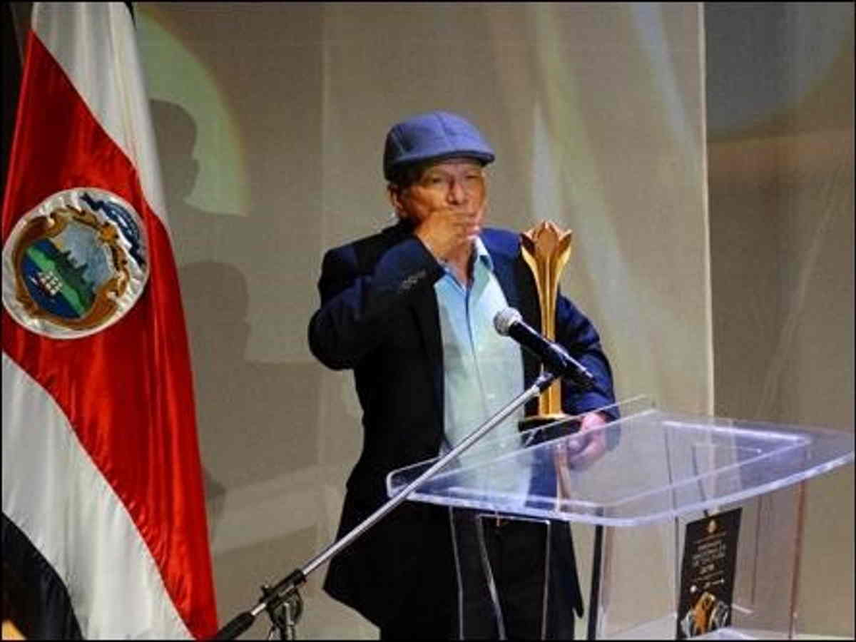 El cabuyero de El Guarco de Cartago, Juan Olivado Camacho Leiva, conocido como “Tina”, recibió el Premio Emilia Prieto 2018. Foto: L.López-CICPC.