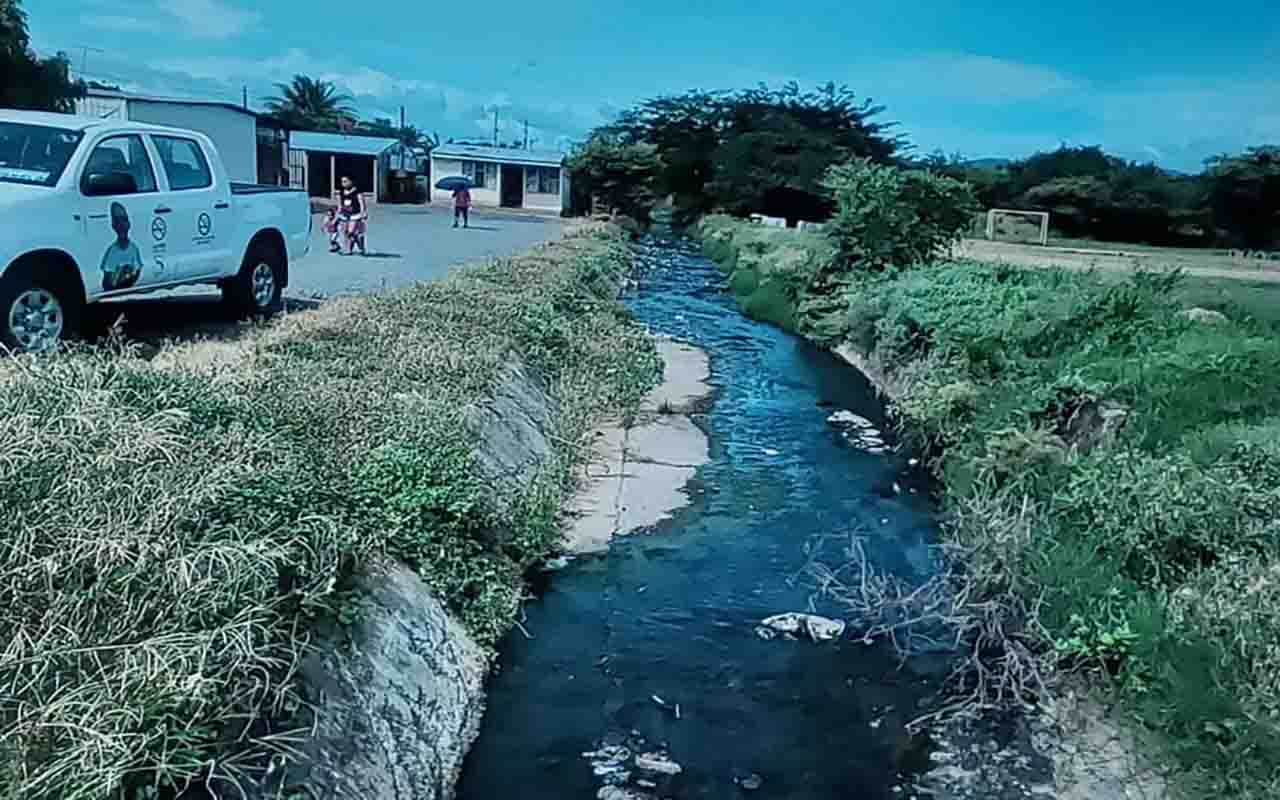 Estudio de saneamiento será primer paso una solución pronta al problema de aguas residuales en Cañas.alt