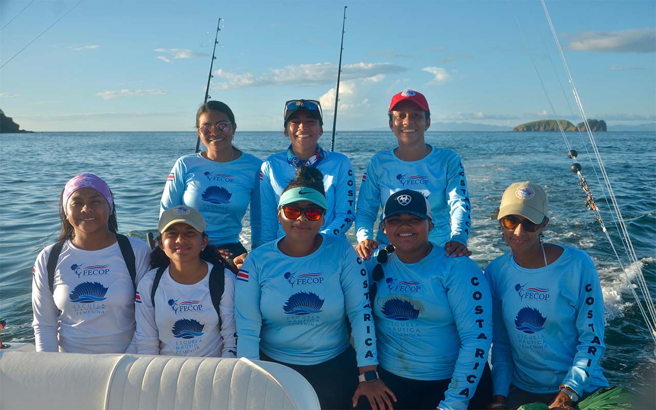 Mujeres se forman como marineras y capitanas de embarcaciones de pesca turística y deportiva.alt