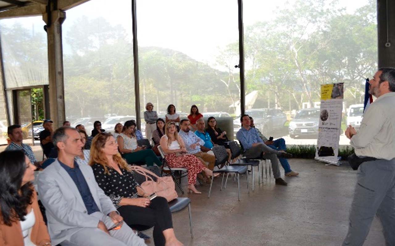 Embajada de Israel y HomeBiogas donan biodigestor al Parque La Libertad.alt