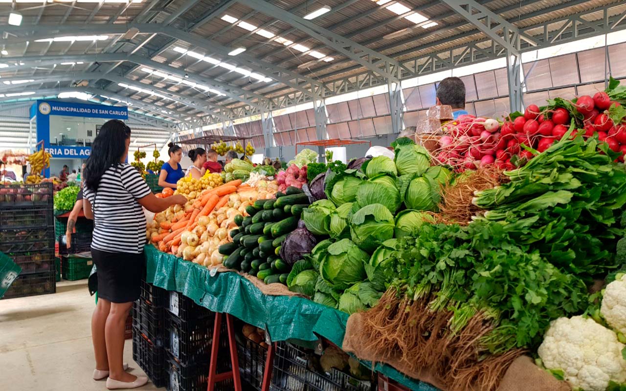 Campaña invita a comprar en las Ferias del Agricultor