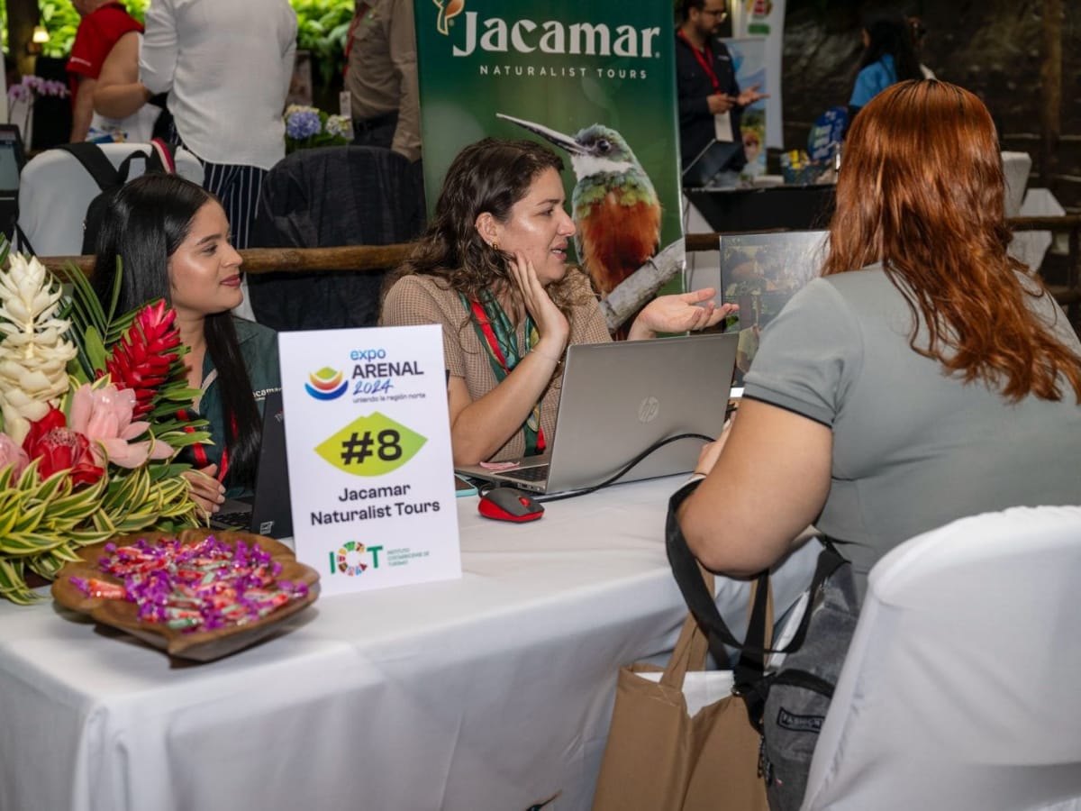 Visita de expertos de turismo se dio en el marco Expo Arenal 2024