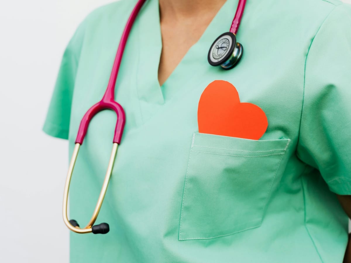 Su gestión se extenderá del 2025 al 2027 y estará enfocada en fortalecer la calidad médica, impulsar la investigación y mejorar el bienestar del gremio