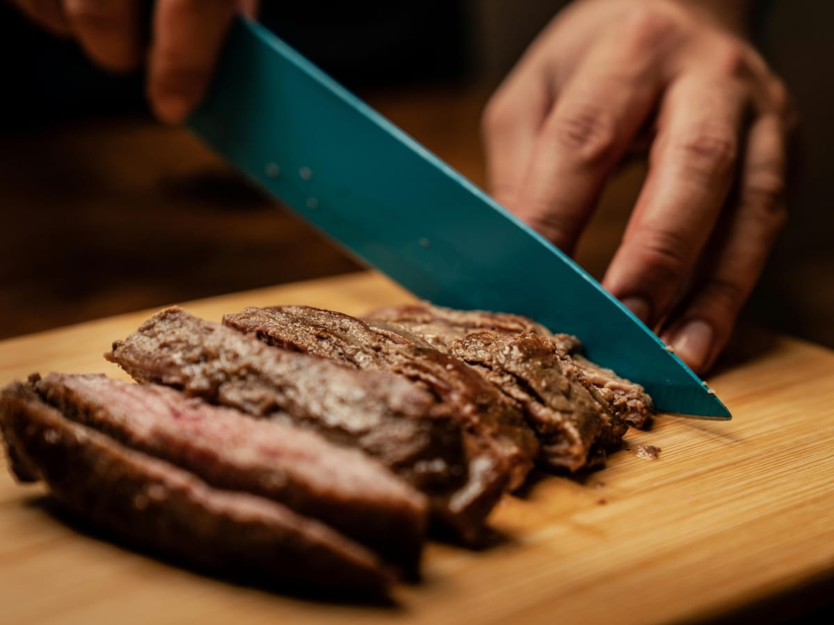 La carne de res es la proteína preferida en la dieta de los costarricenses