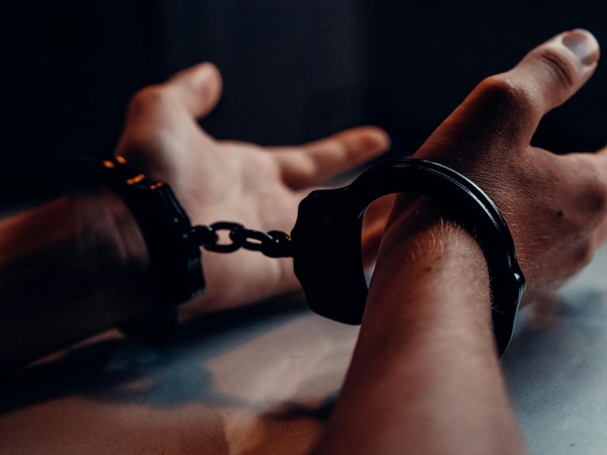 Se destacan una serie de medidas operativas y estructurales para combatir el crimen organizado