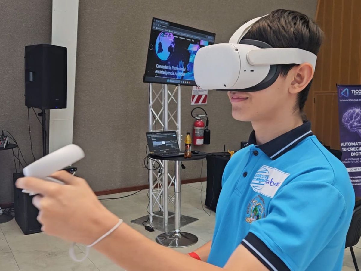 Más de 300 estudiantes de zonas rurales viven una experiencia vocacional única con inteligencia artificial, robótica y realidad virtual.