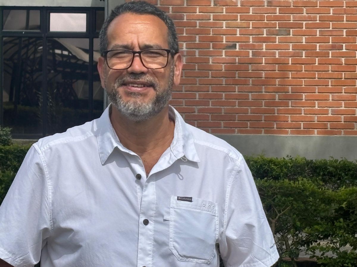 Recientemente participó como orador en el II Congreso de Turismo Rural y Comunitario, realizado en la Universidad Nacional y la Cámara de Experiencias Rurales de Costa Rica