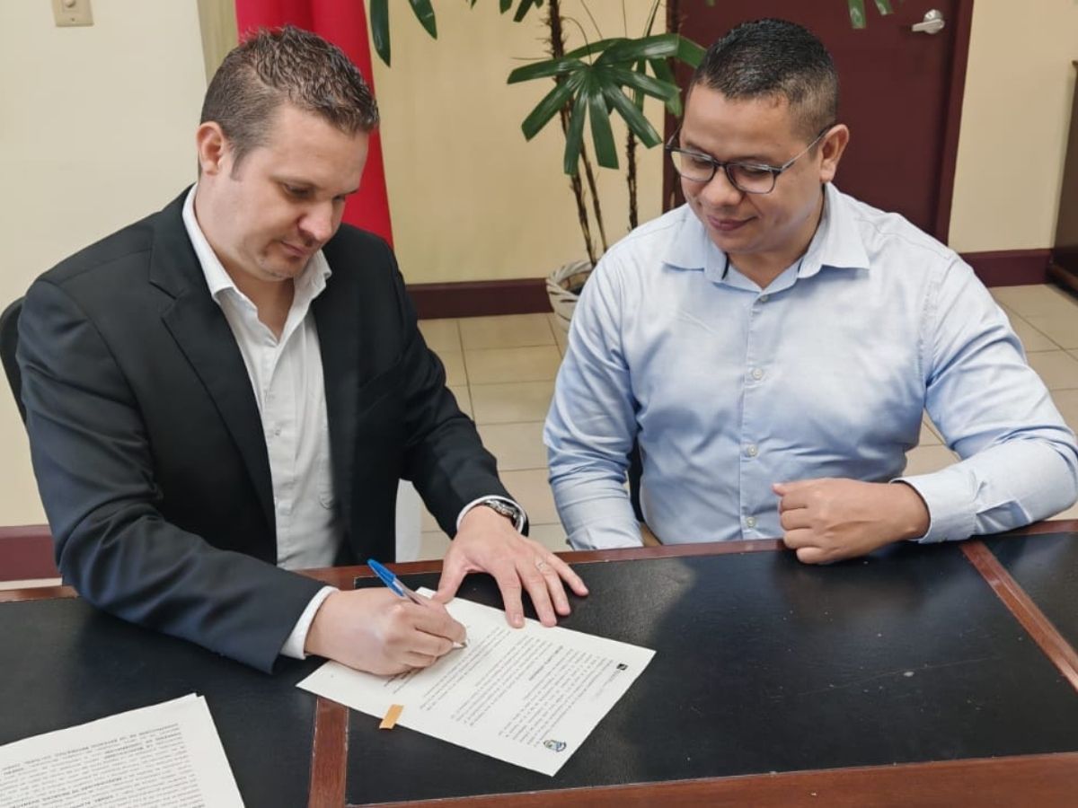 El convenio es de cooperación para la transferencia de recursos no reembolsables para el proyecto diseño y construcción de un espacio recreativo, cultural, cívico y rural para mejorar la calidad de vida de la población y visitantes del distrito de Mogote en Guayabo