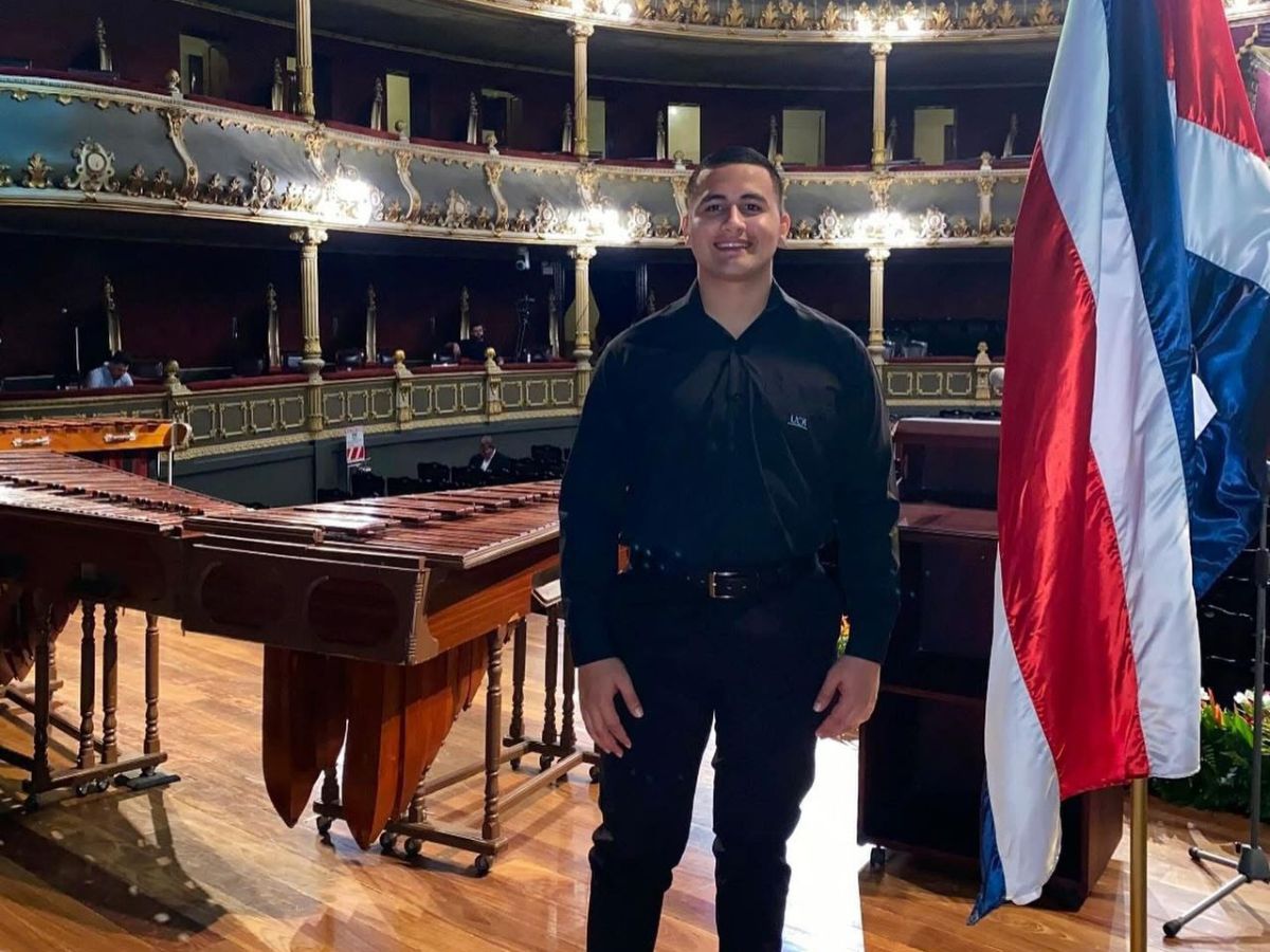 El creador del tema “El Chalan”, de la Marimba Orquesta Los Golobios nos habla de sus inicios en este mundo de la música.