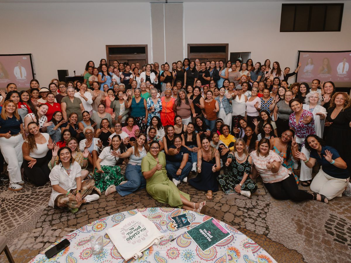 La jornada incluyó talleres, conversatorios y experiencias artísticas orientadas a promover conversaciones más abiertas sobre bienestar emocional, salud femenina y calidad de vida.