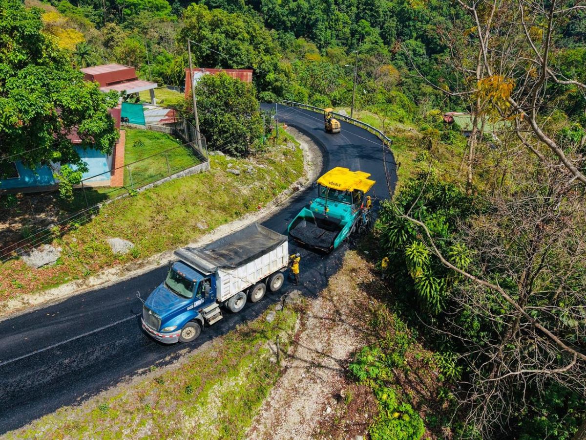 Sobre la ruta nacional 237, desde el puente de Caño Seco, en Ciudad Neilly, hasta la Escuela de Campo Dos y Medio.