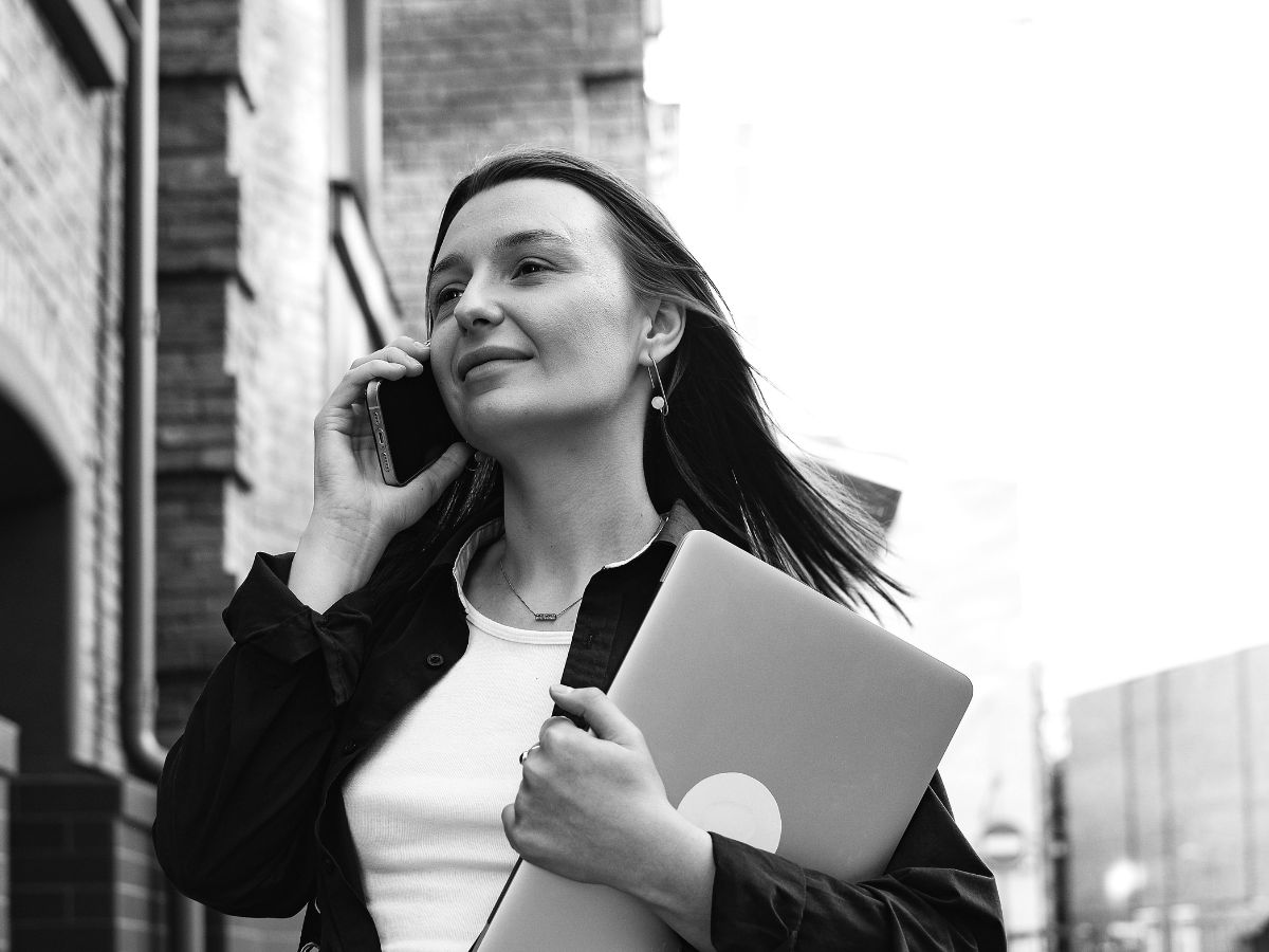 En los últimos diez años, según datos de la Encuesta Continua de Empleo del Instituto Nacional de Estadística y Censos (INEC), Costa Rica ha registrado un avance importante en el nivel educativo de la población de 15 años y más. La comparación entre el IV trimestre de 2015 y el IV trimestre de 2025 evidencia una mejora consistente en la estructura educativa del país.