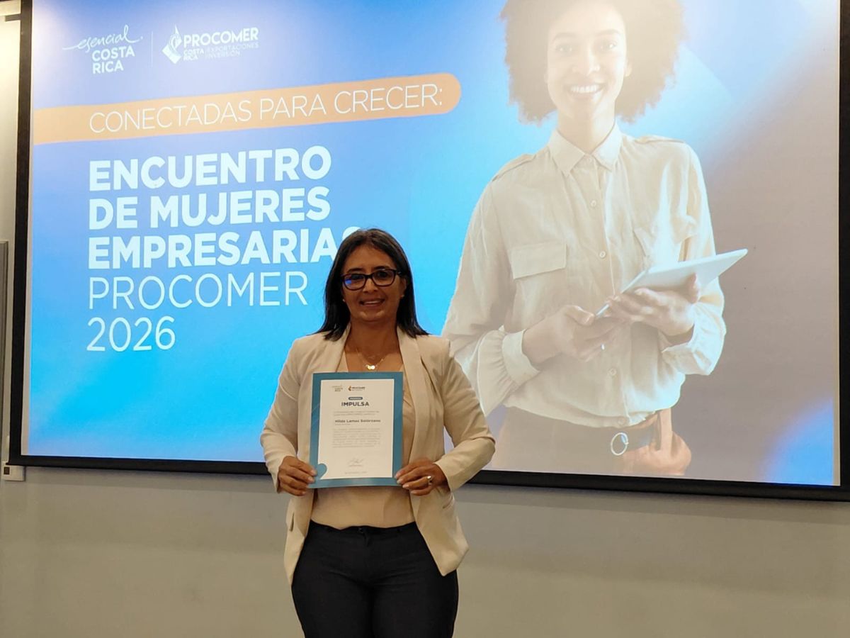 Hilda Lamas Solórzano transformó el cultivo de hierbas en una empresa