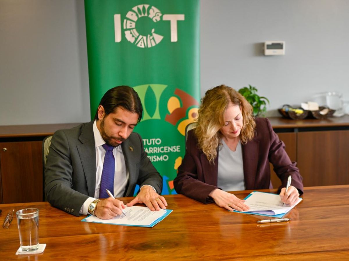 Iniciativa contribuirá a mejorar la atención y experiencia de los turistas que ingresan y salen del país por vía terrestre.