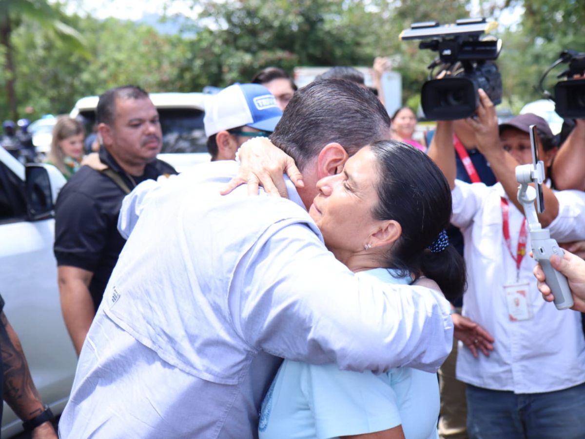 Recibimiendo del presidente de la República