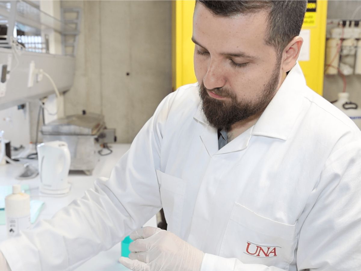El LASEQ analiza los embutidos para comprobar que los niveles de nitrito no superen los límites permitidos y evitar posibles riesgos para la salud, entre ellos los asociados con algunos tipos de cáncer.