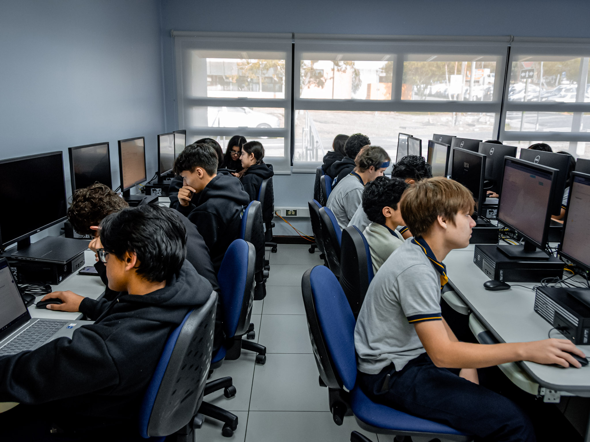 Es la primera universidad en ofrecer una práctica interactiva para que las personas se preparen para el examen de admisión