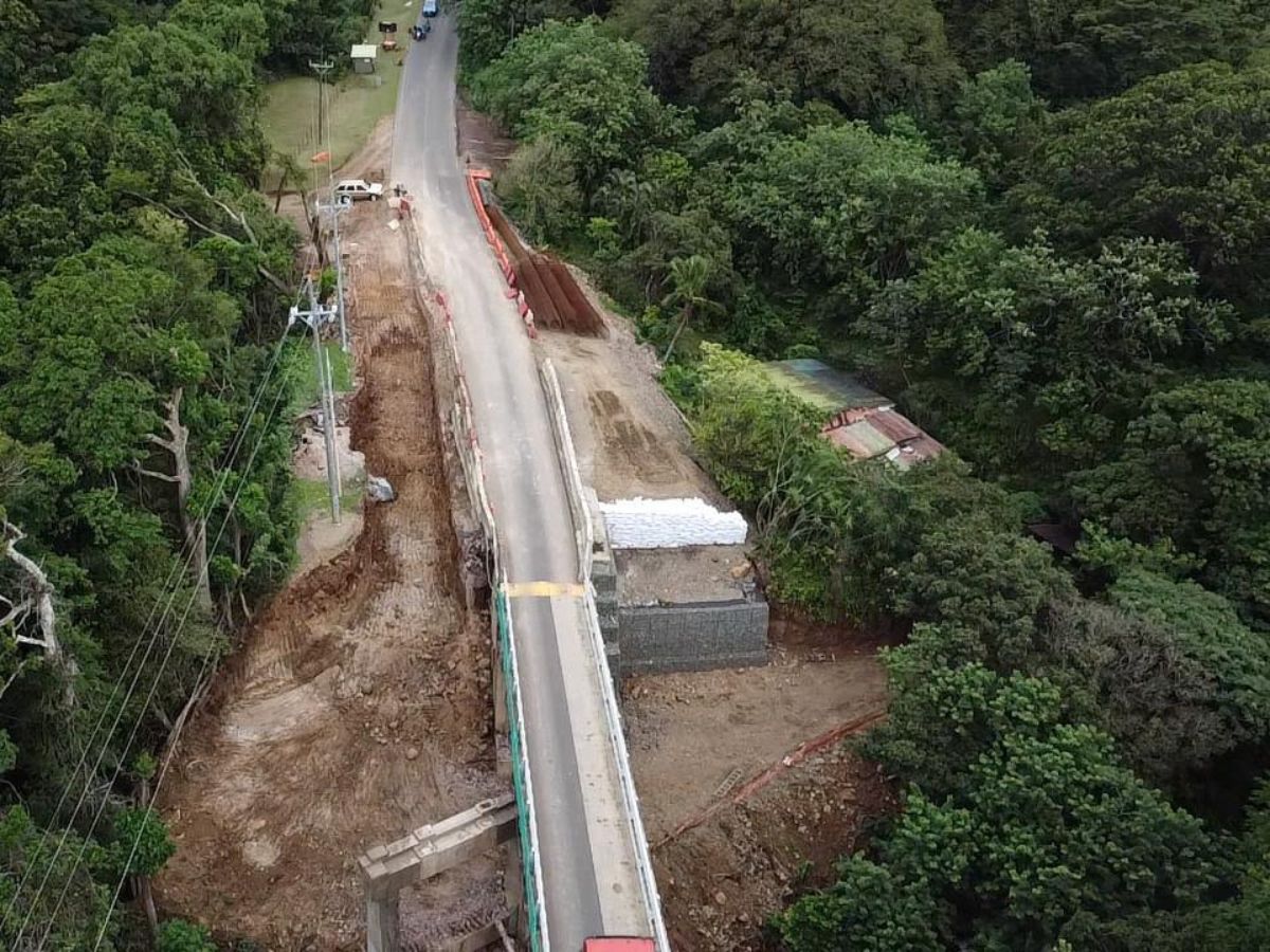 Se trabaja en la construcción de pilotes que conformarán cimentación de segunda estructura.