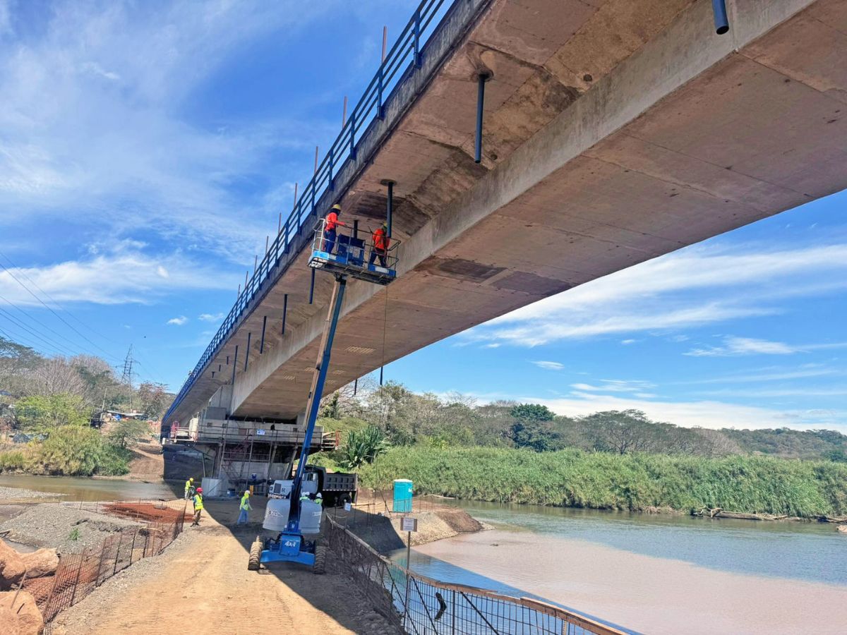 Para intervenir la parte superior de la estructura.