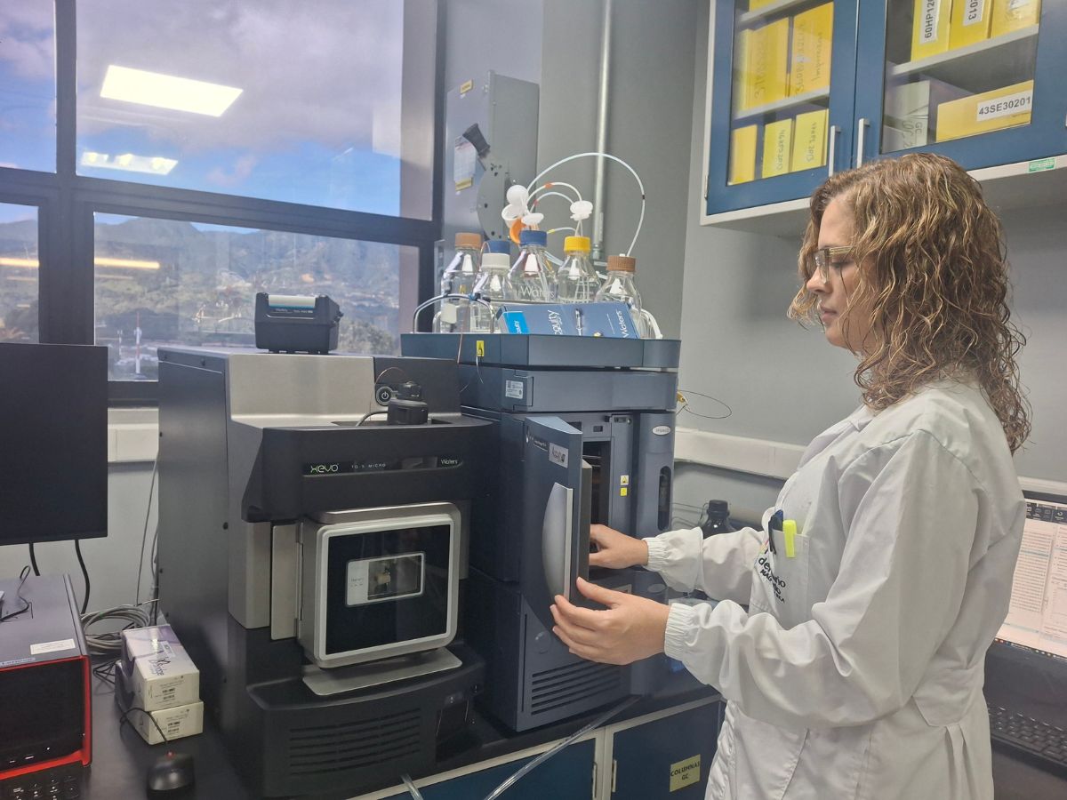 Nuevos equipos, de alta tecnología, amplían capacidad para detectar residuos de plaguicidas, impurezas y nuevas moléculas.
