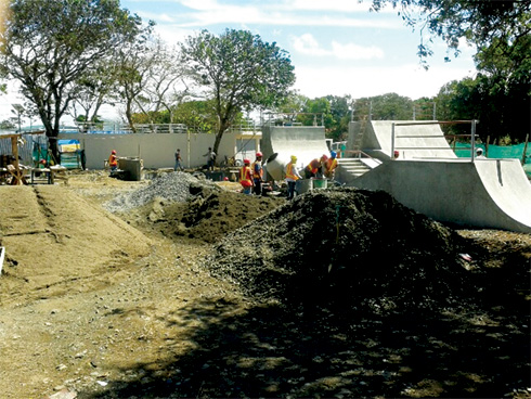 La Cruz sigue mejorando el Parque Central, Guanacaste